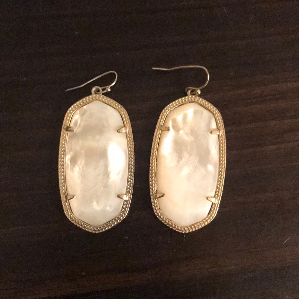 ivory pearl Kendra Scott Danielle earrings